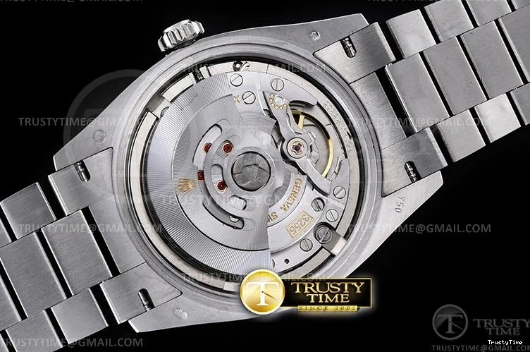 1022 ModernLook RDD0224B – DayDate 36mm 747